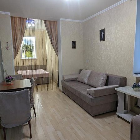 Таунхаус Біля Жд Вокзала Winnyzja Exterior foto